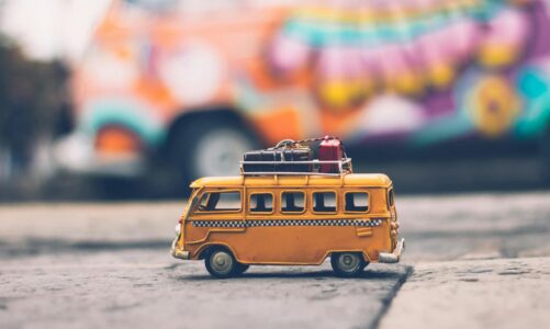Horizonte und Genialität: Ghostwriting in Berlin für akademische Arbeiten über Reisen